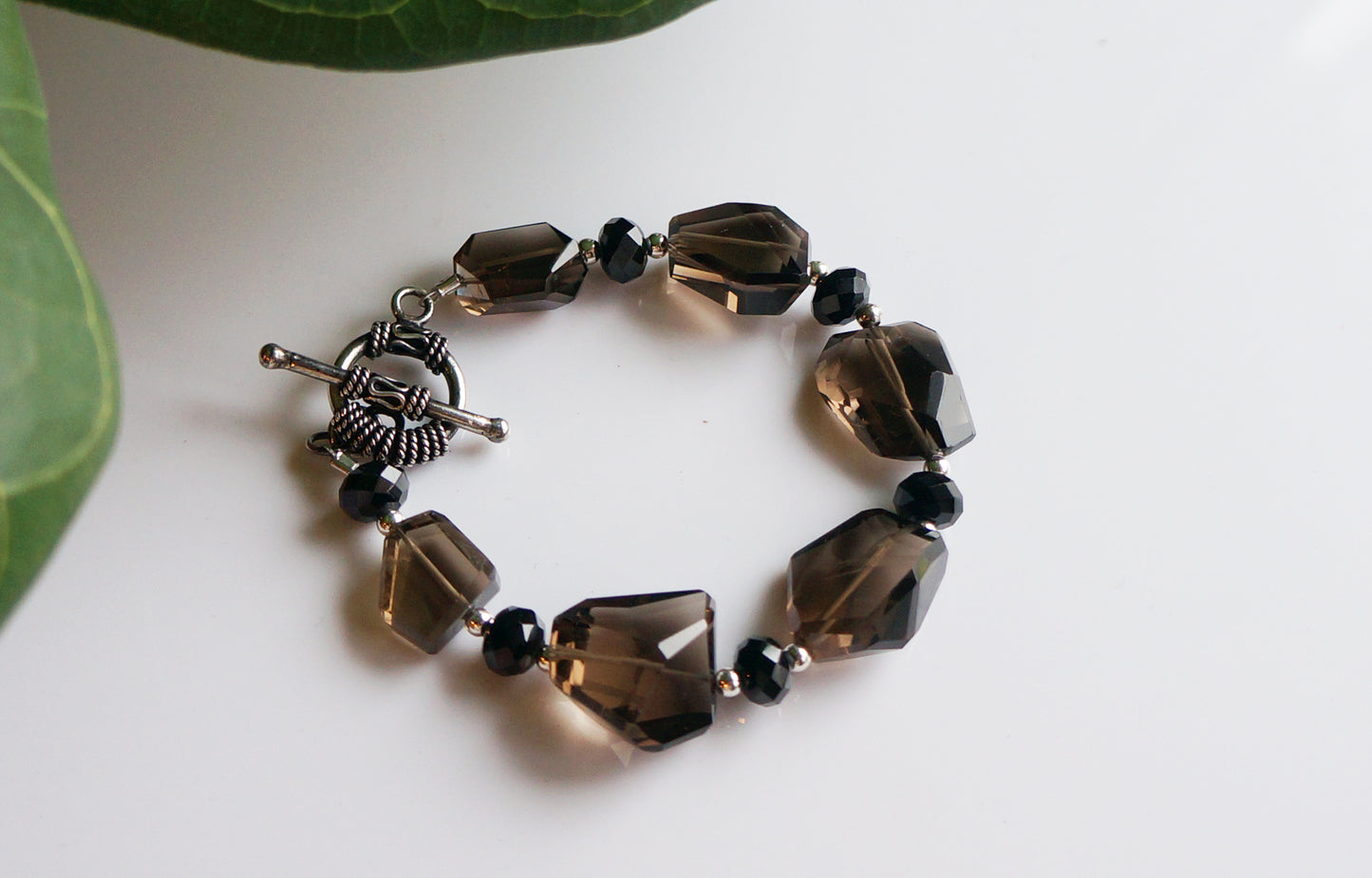 低調內斂|茶晶大切面手環