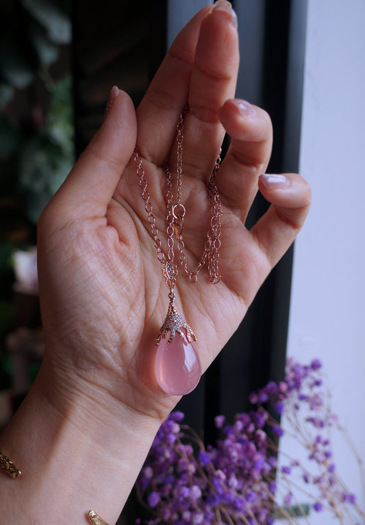 古典優雅|馬達加斯加粉晶 墜鍊