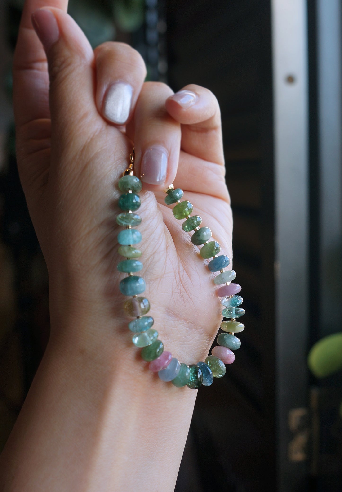 靜謐深邃|阿富汗深藍綠碧璽塔珠手鍊 E101607