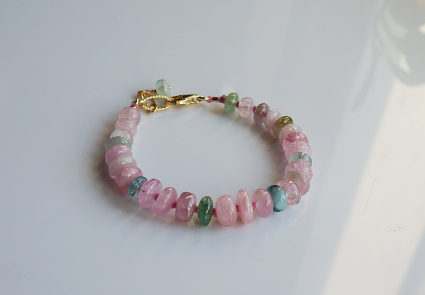 粉嫩優雅|阿富汗粉碧塔珠手鍊 E101608