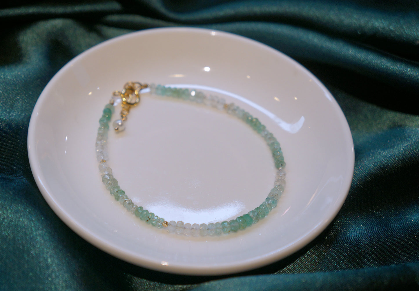 EMERALD|漸層色祖母綠細切手鏈 E111404