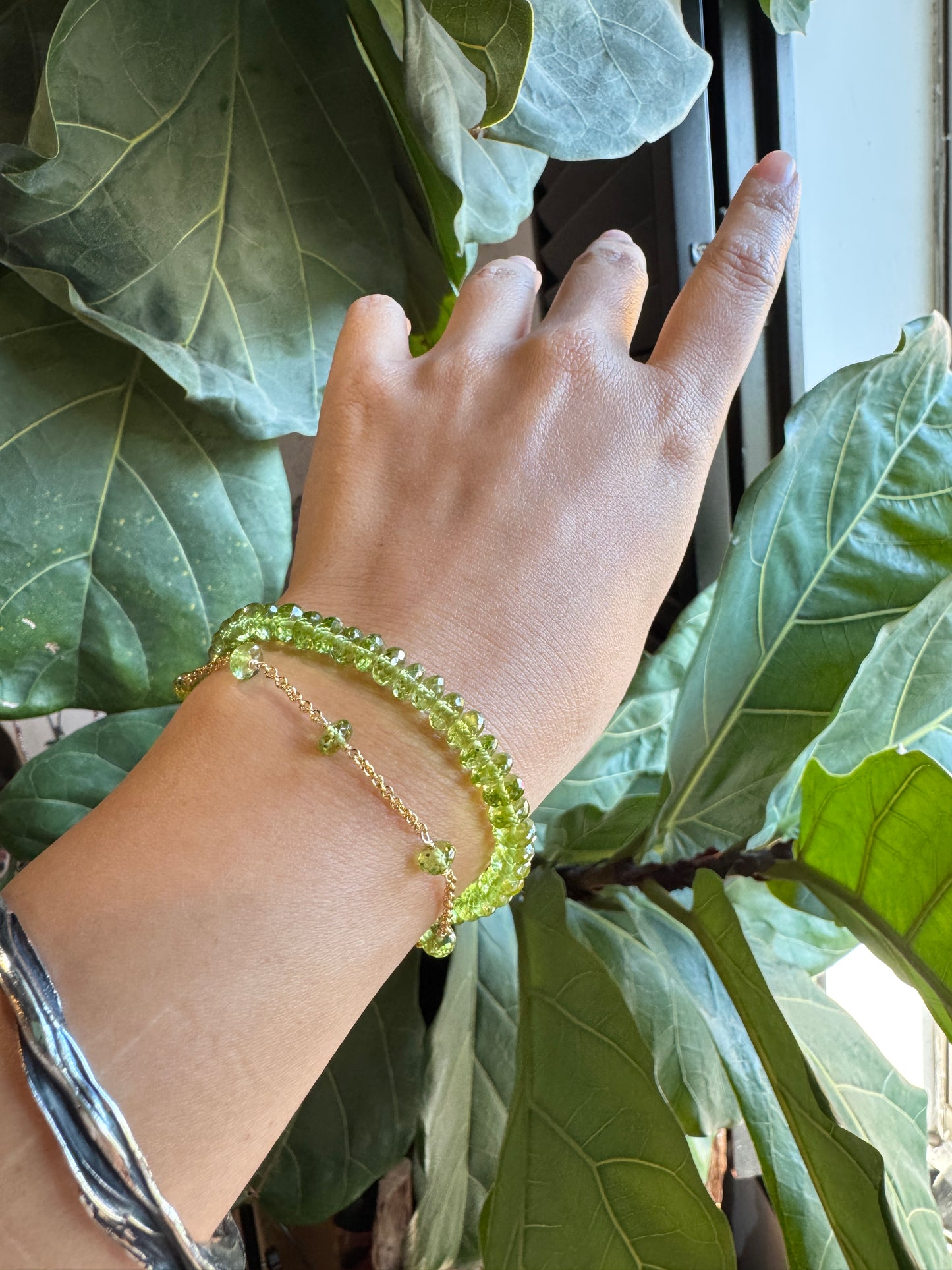 高品質 橄欖石閃亮切面手環 E102201