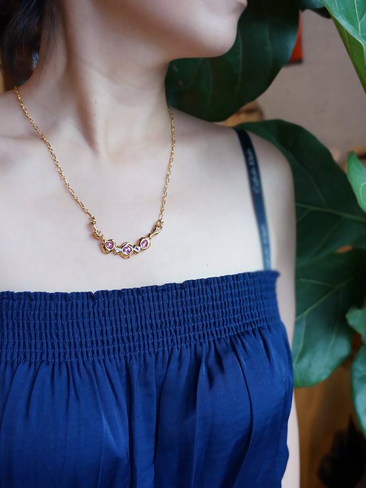 生命力|粉紅寶/丹泉石 樹枝藤項鍊