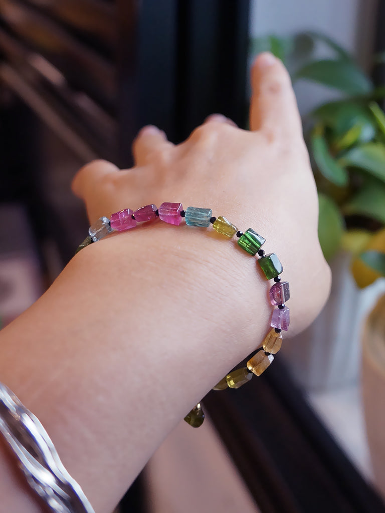 繽紛四季|彩色碧璽原礦柱狀手環