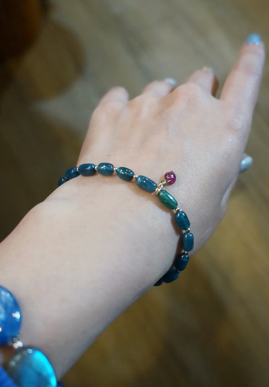 深藍碧璽小柱狀手環 垂墜小紅碧 C032403