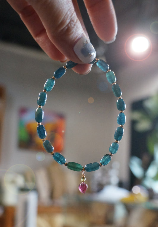 深藍碧璽小柱狀手環 垂墜小紅碧 C032403