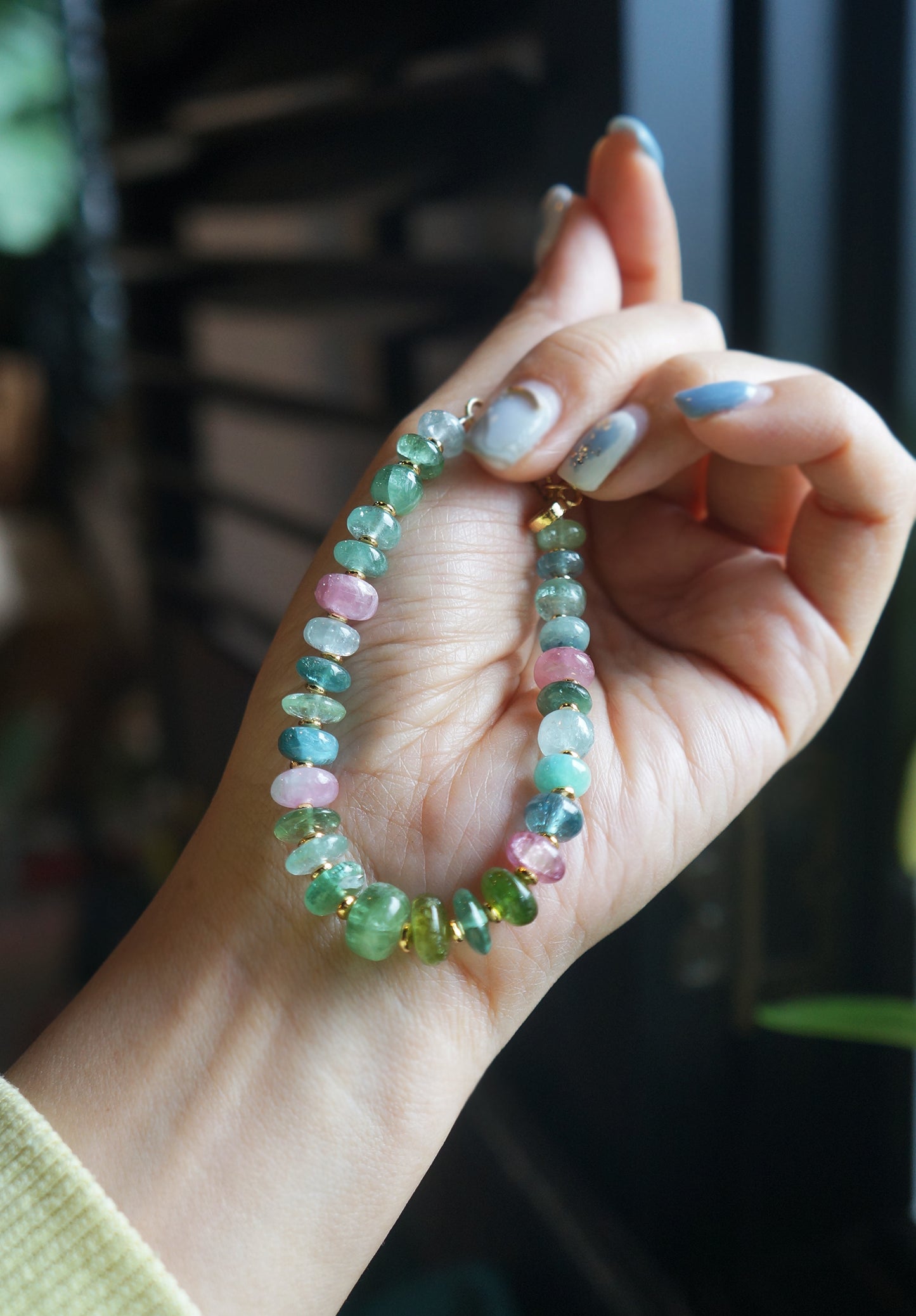 靜謐深邃｜阿富汗深藍綠碧璽塔珠手鍊 C040803