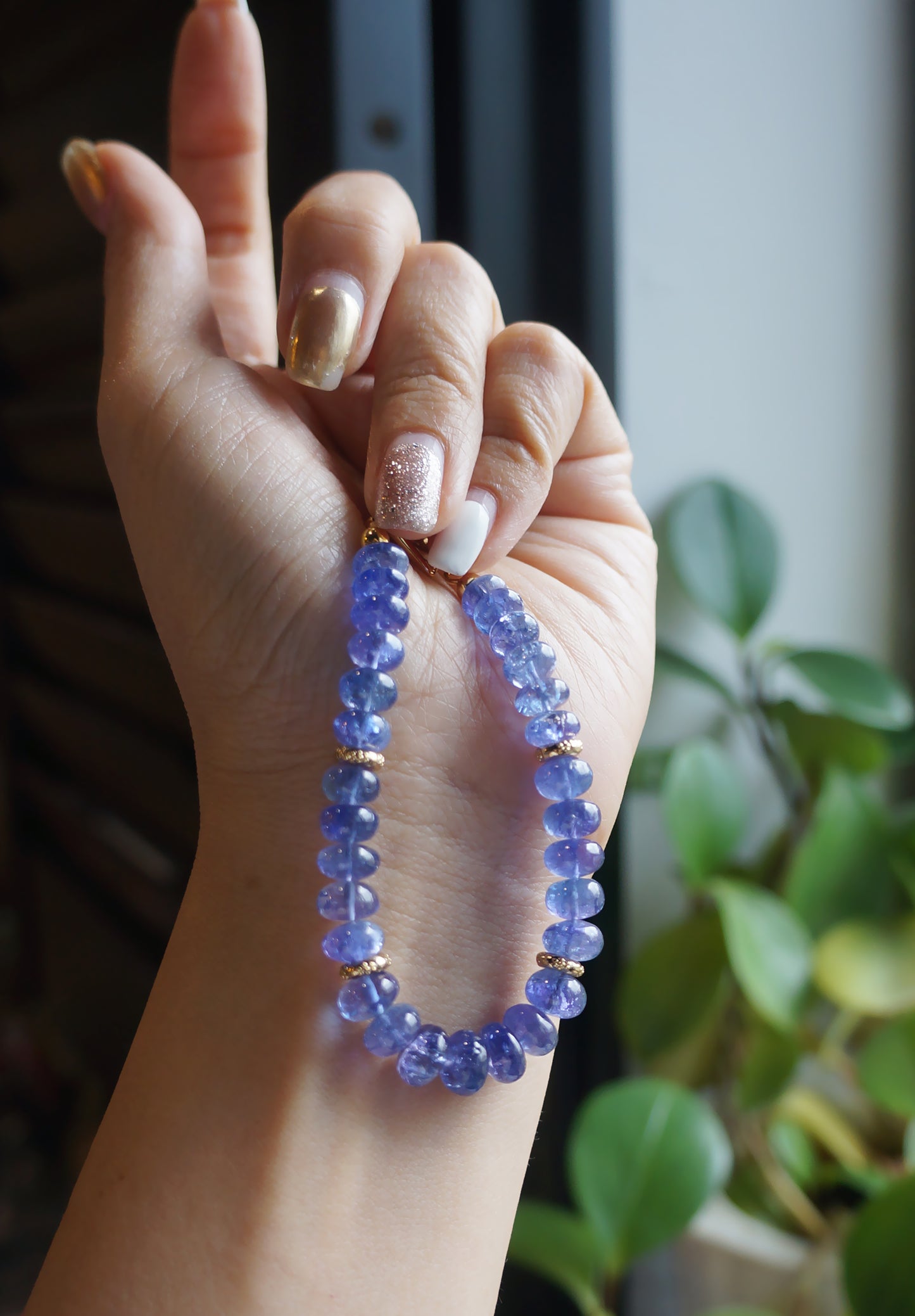 TANZANITE｜丹泉石塔珠手鍊 C052003