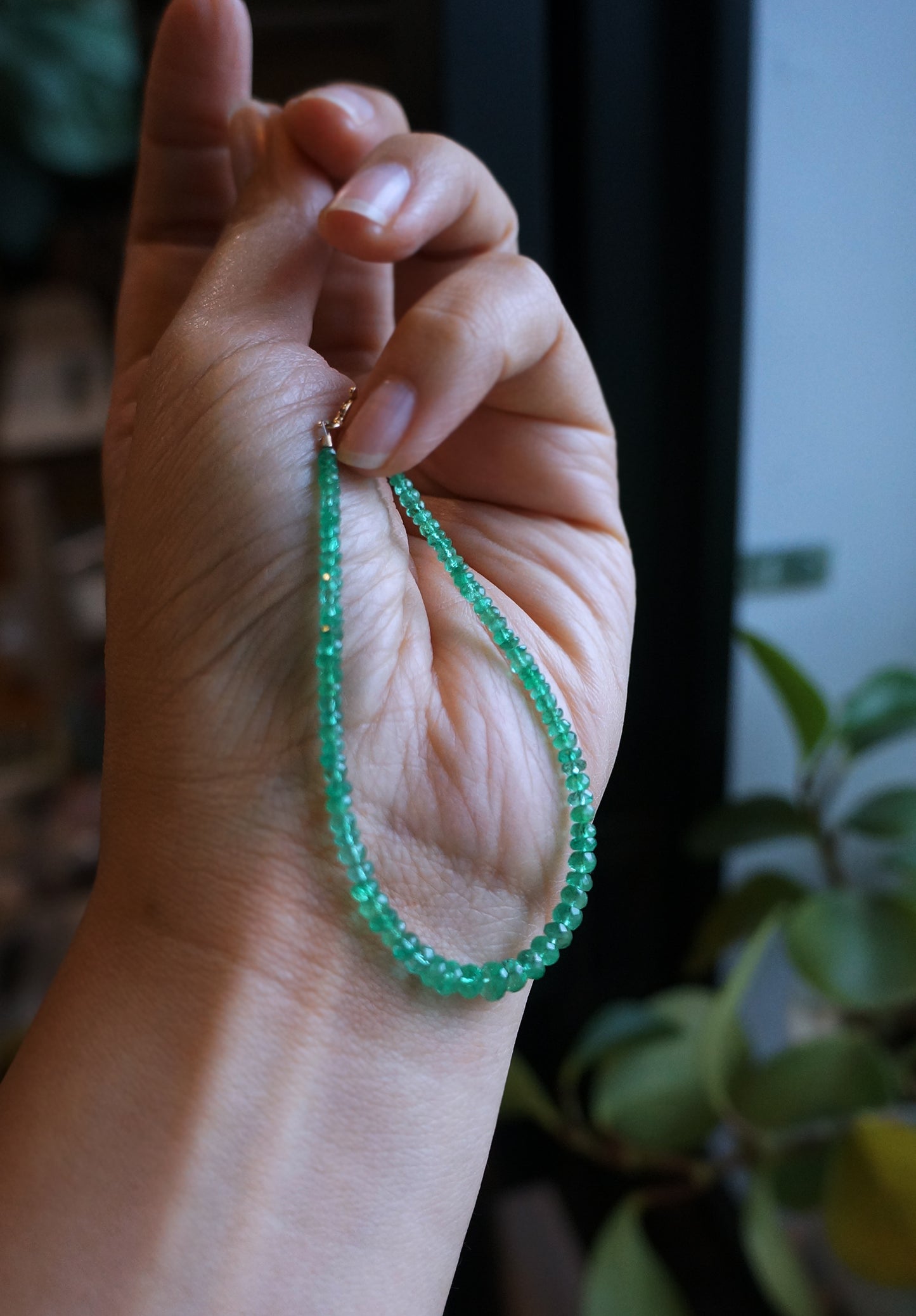 高品質｜哥倫比亞祖母綠細切手鏈 E111804