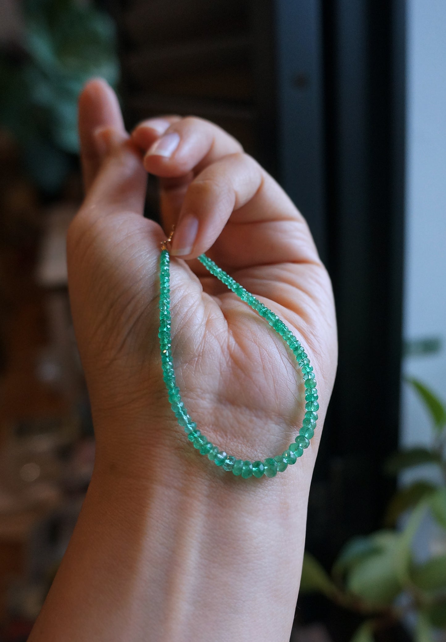 高品質｜哥倫比亞祖母綠細切手鏈 E111804