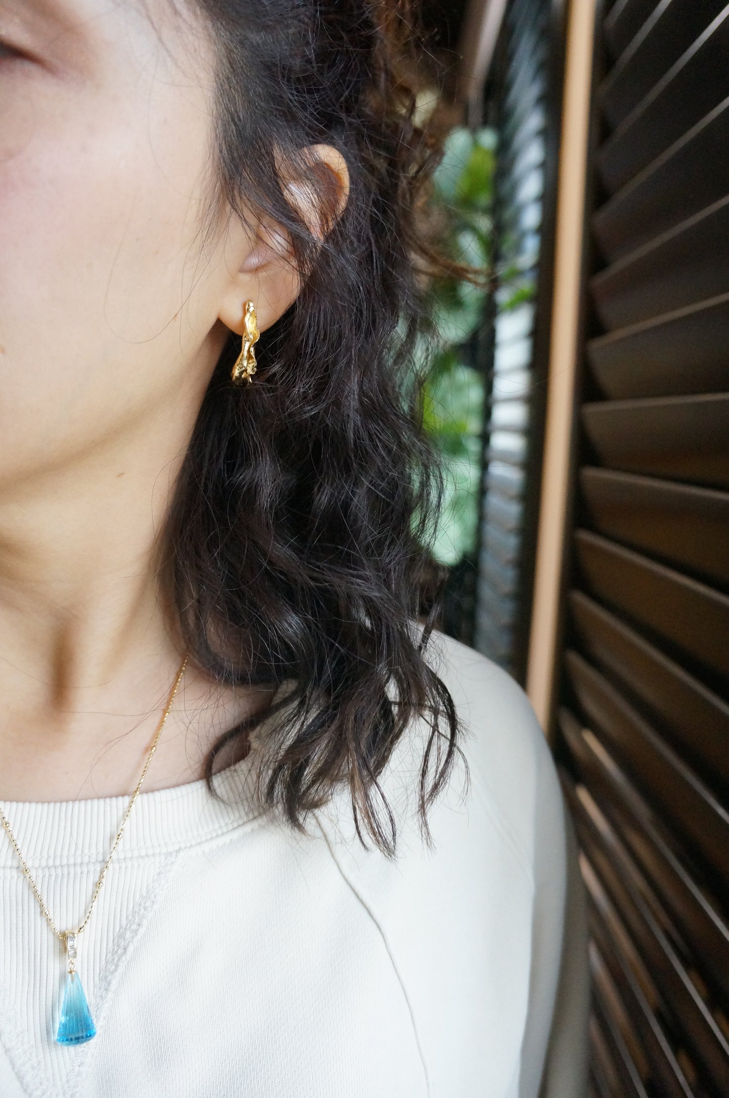 手工自然皺紙造型純銀耳環 C011202