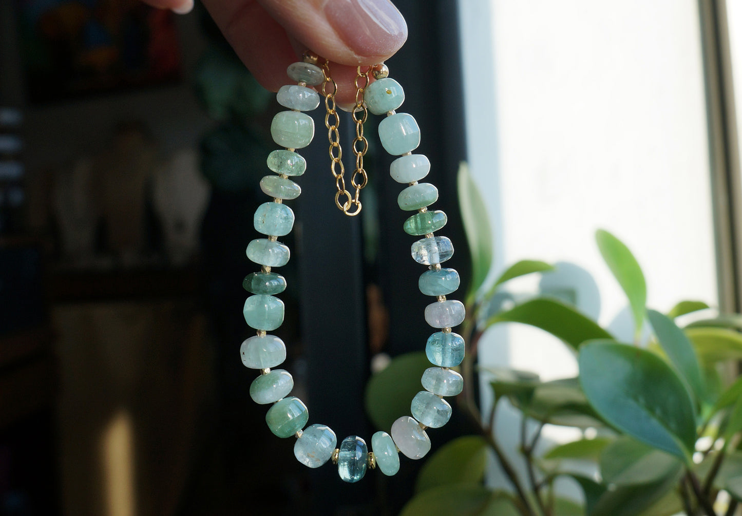 清新優雅｜阿富汗藍綠碧塔珠手鍊 E101601