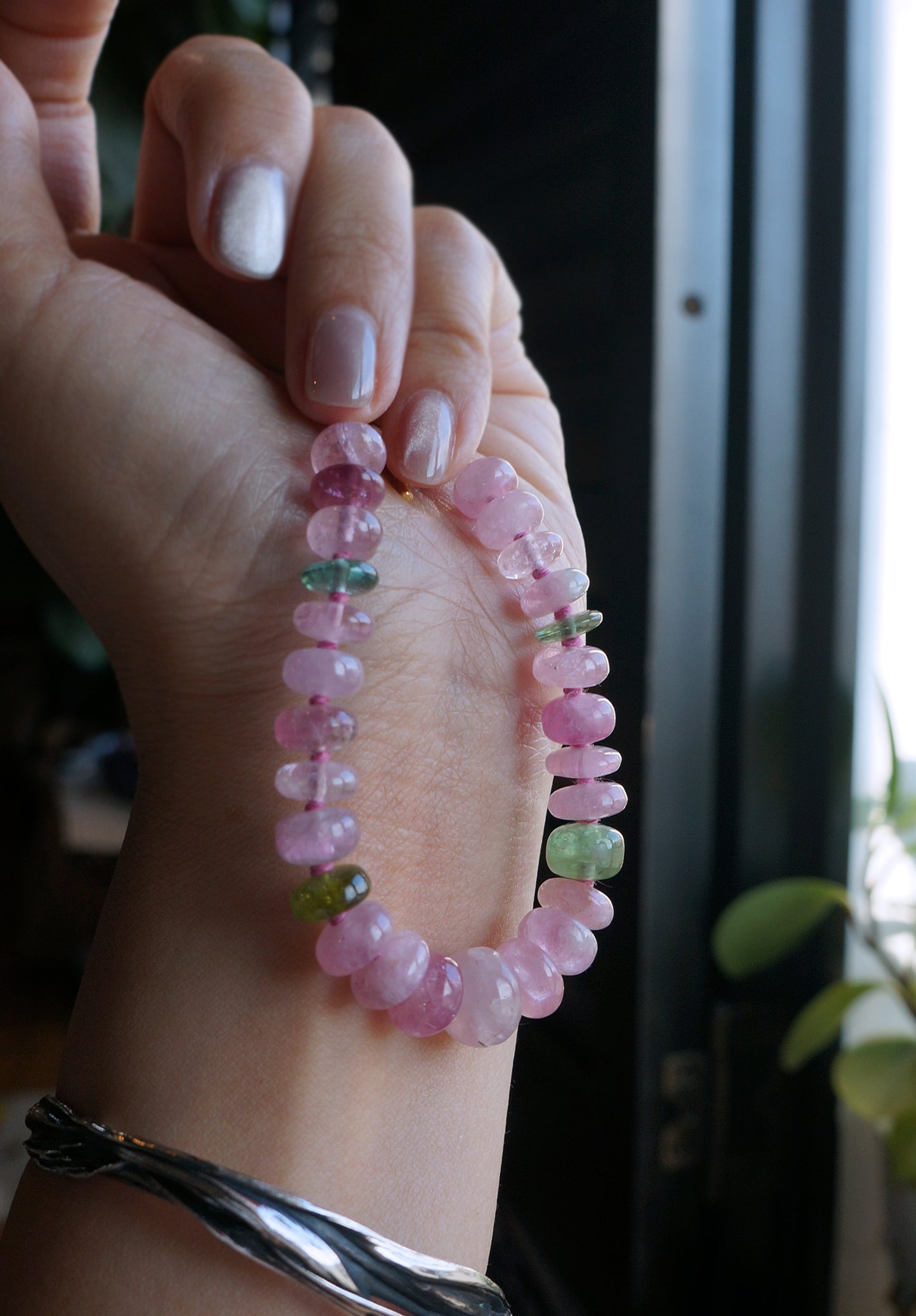 清新優雅｜阿富汗粉碧塔珠手鍊 E101603