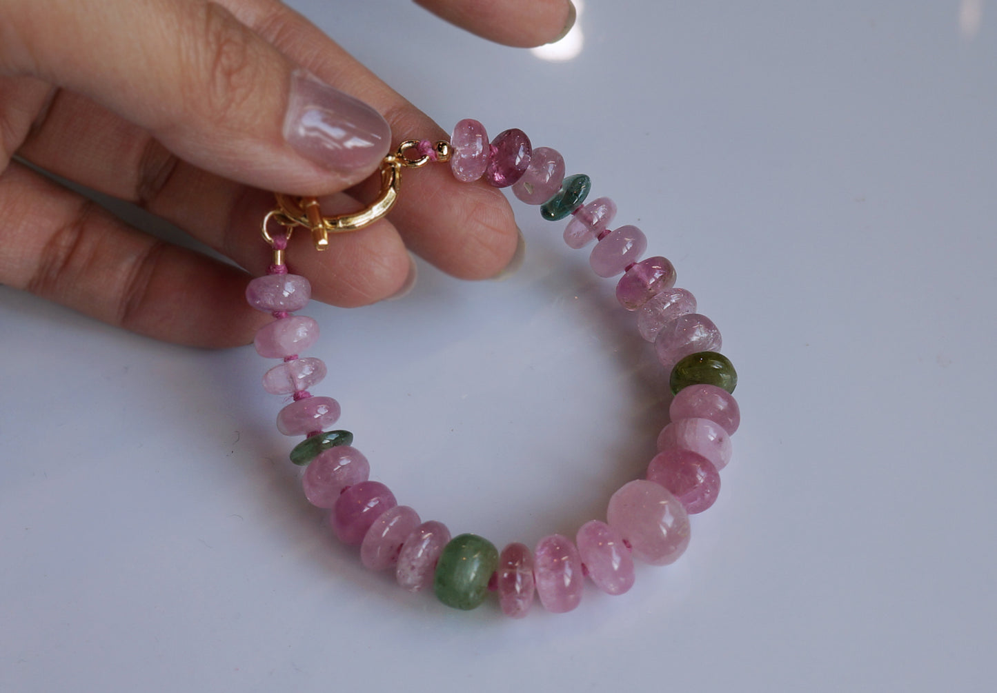 清新優雅｜阿富汗粉碧塔珠手鍊 E101603