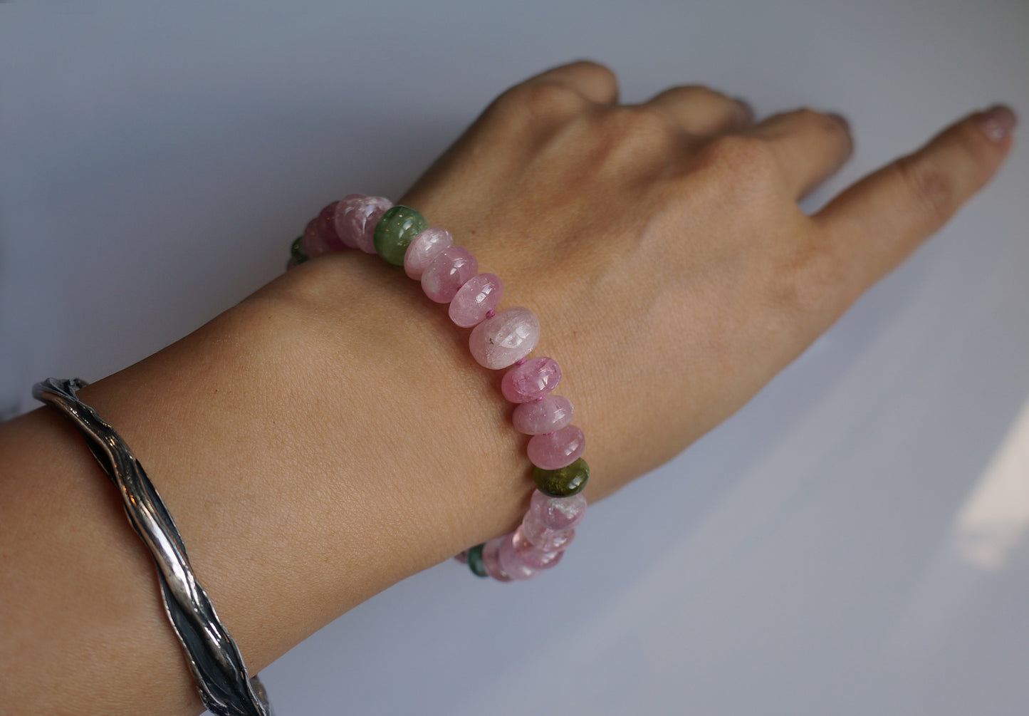 清新優雅｜阿富汗粉碧塔珠手鍊 E101603