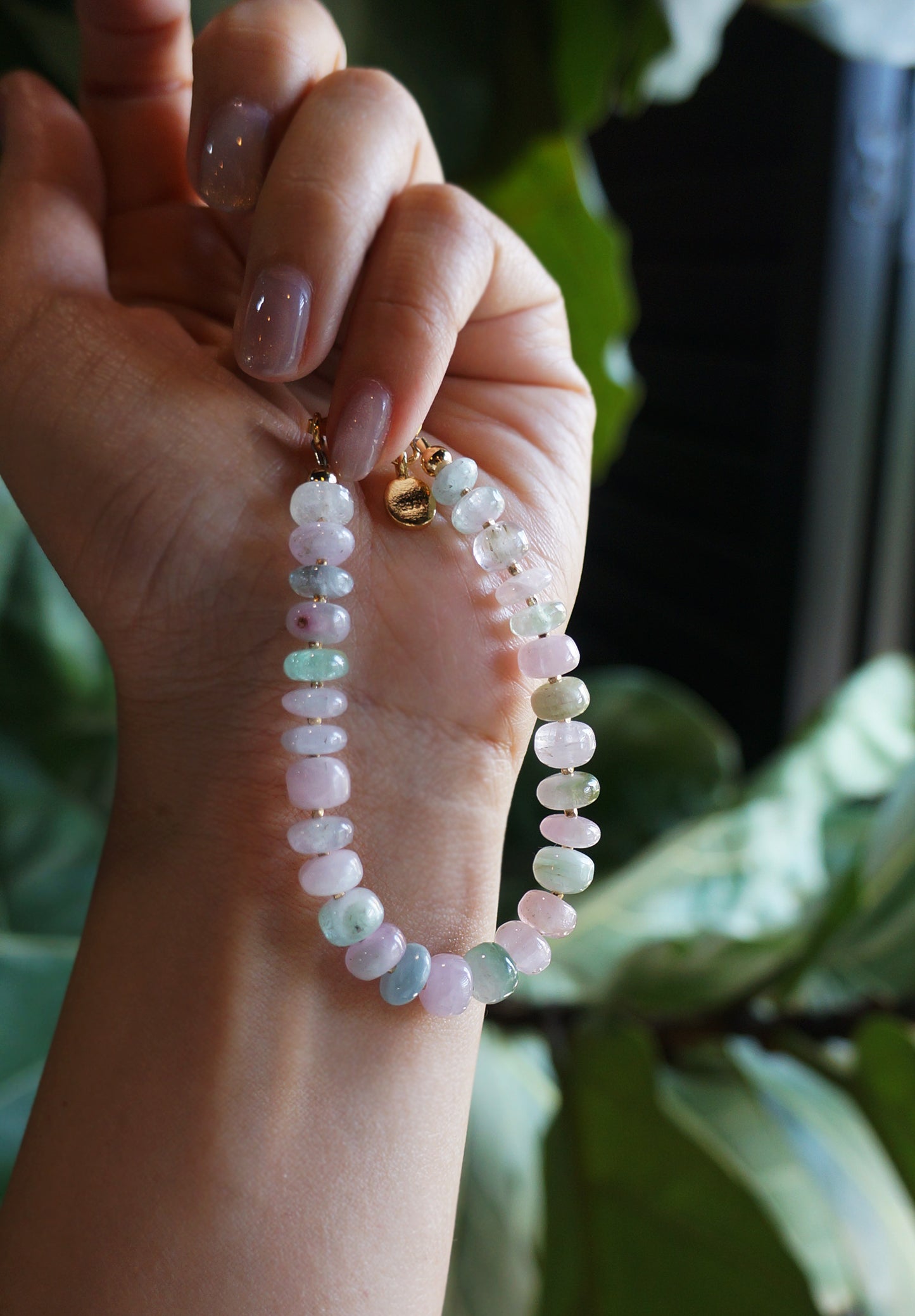 清新優雅｜阿富汗彩碧璽塔珠手鍊 E101604