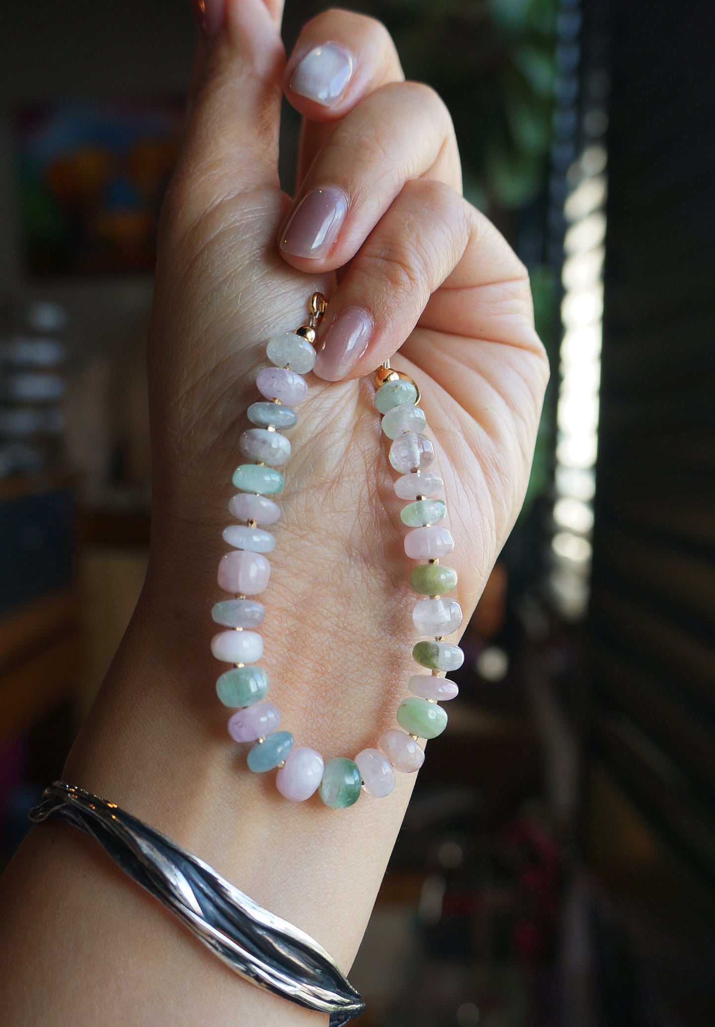 清新優雅｜阿富汗彩碧璽塔珠手鍊 E101604