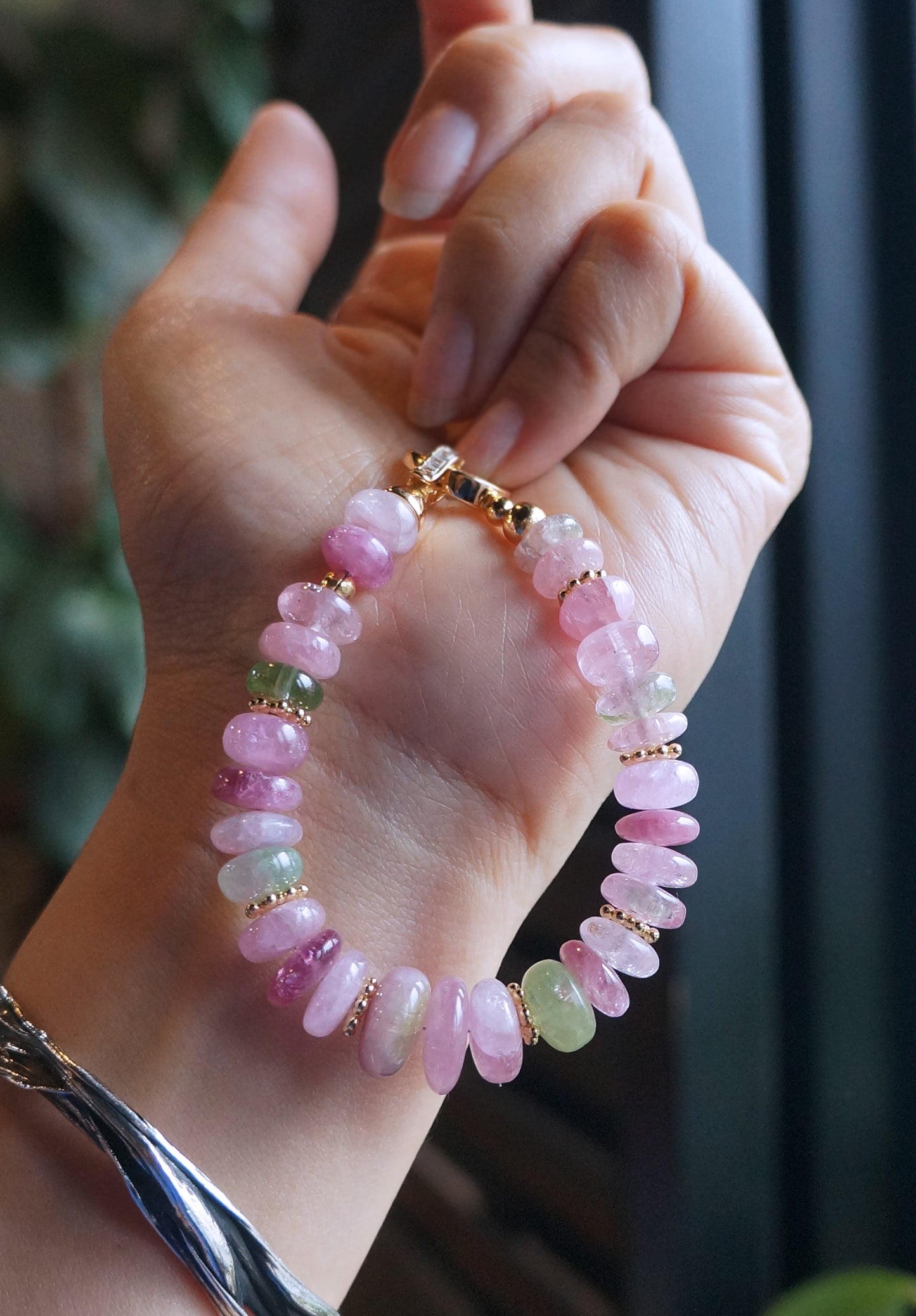 清新優雅｜阿富汗粉碧塔珠手鍊 E101605