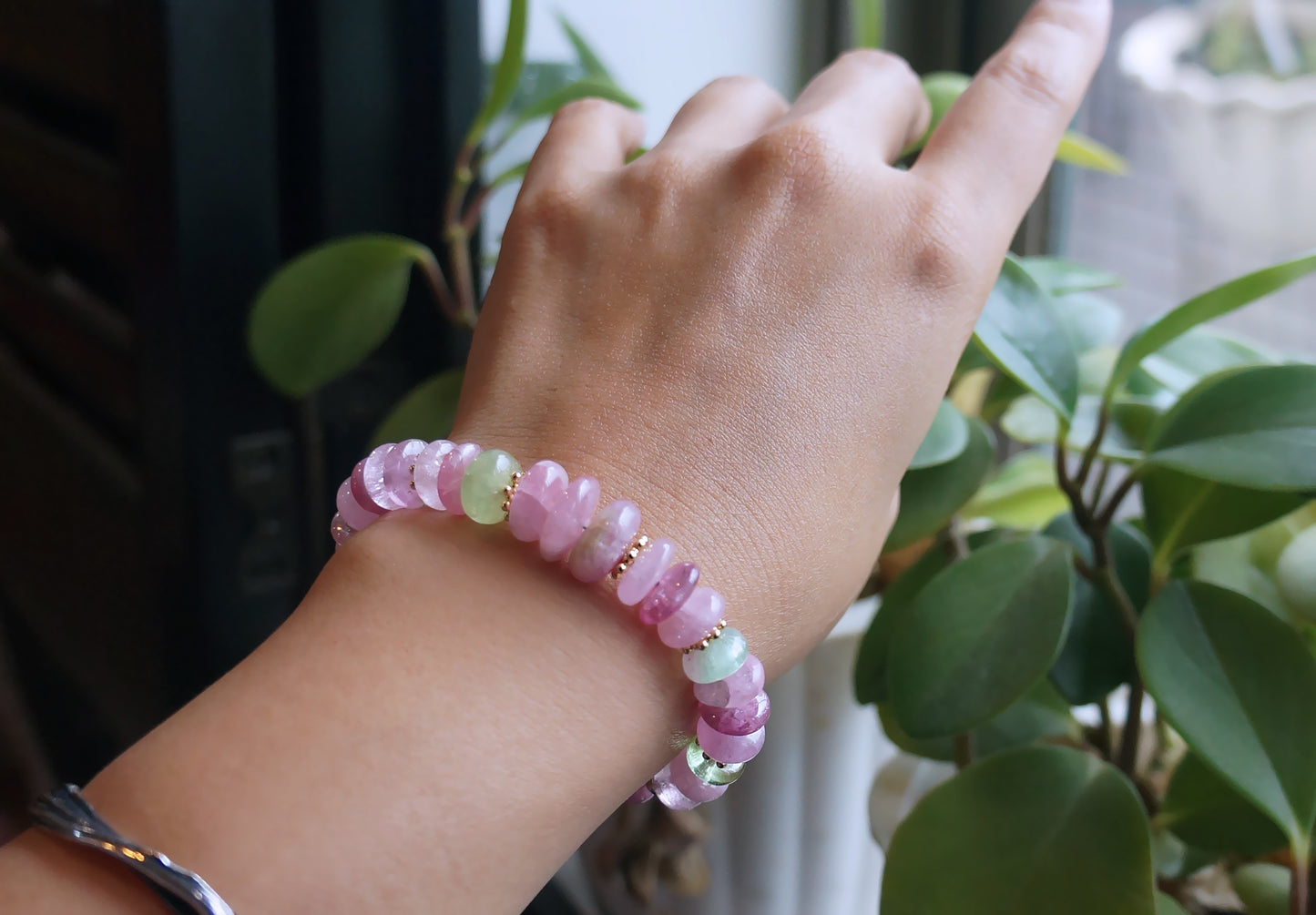 清新優雅｜阿富汗粉碧塔珠手鍊 E101605
