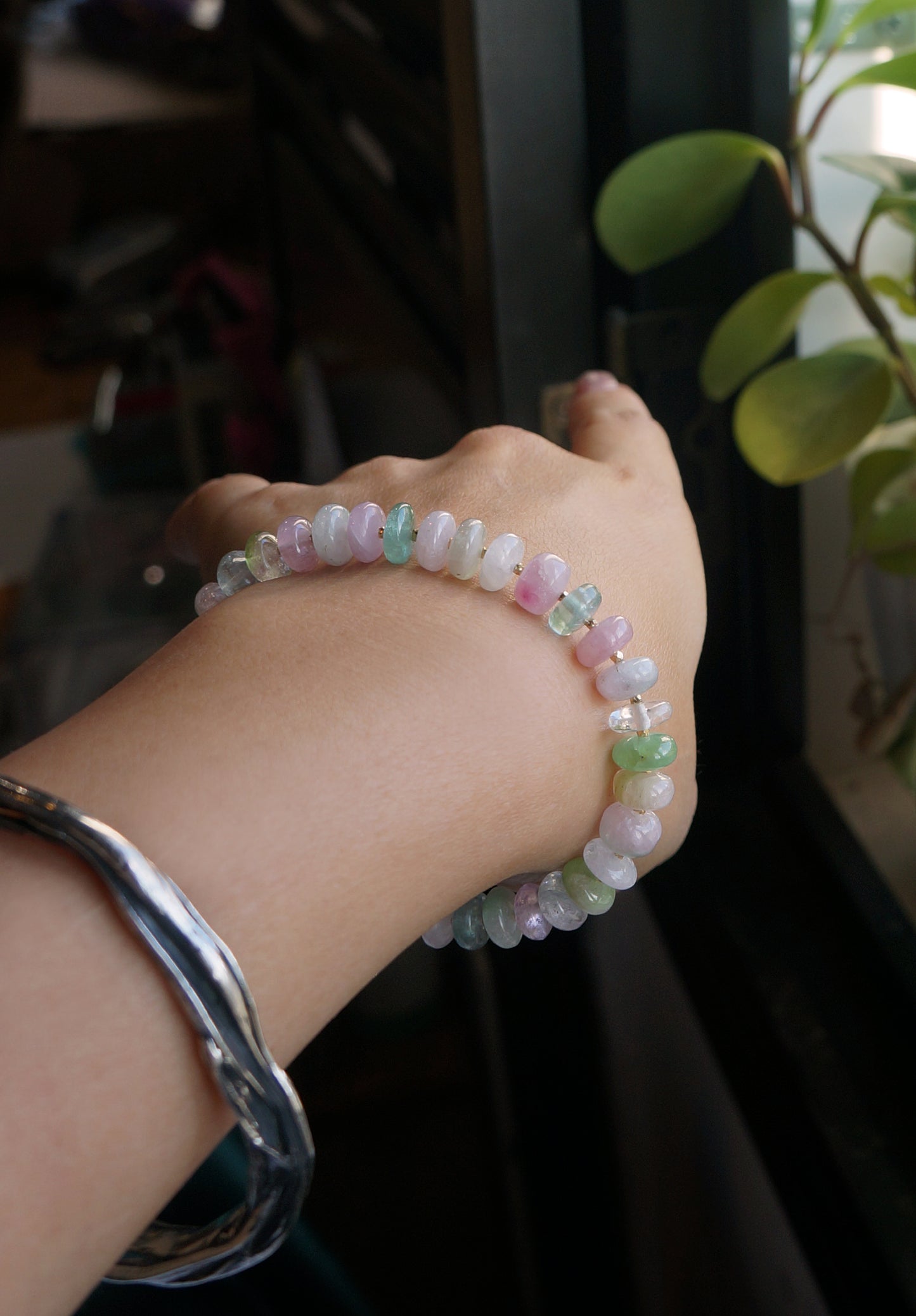 清新優雅｜阿富汗彩碧璽塔珠手鍊 E101606