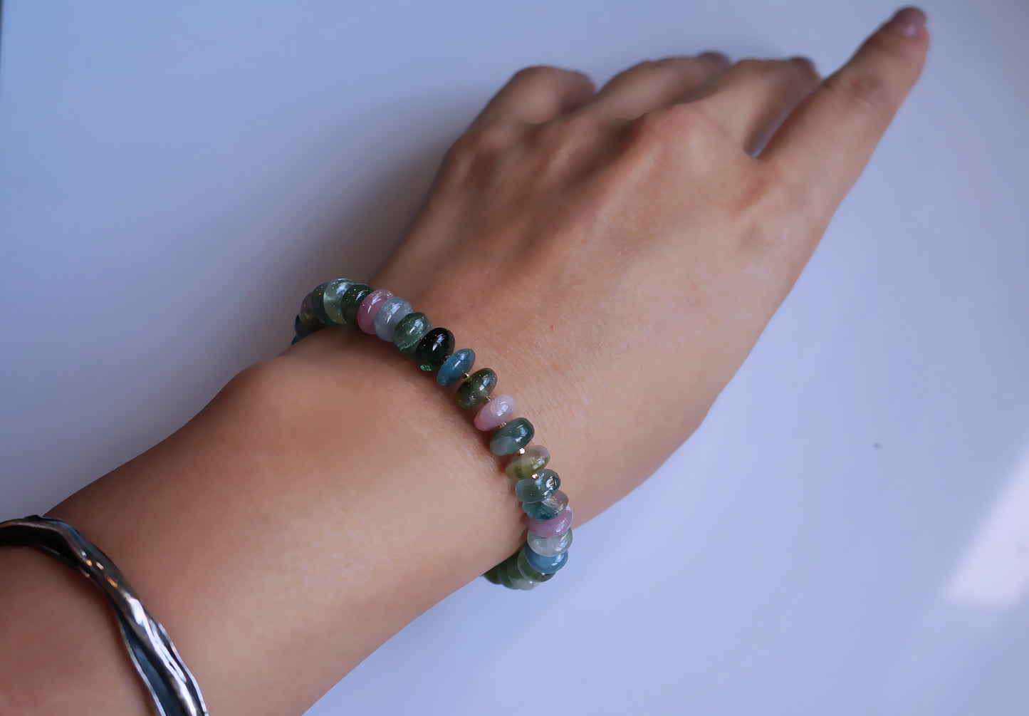 靜謐深邃｜阿富汗深藍綠碧璽塔珠手鍊 E101607