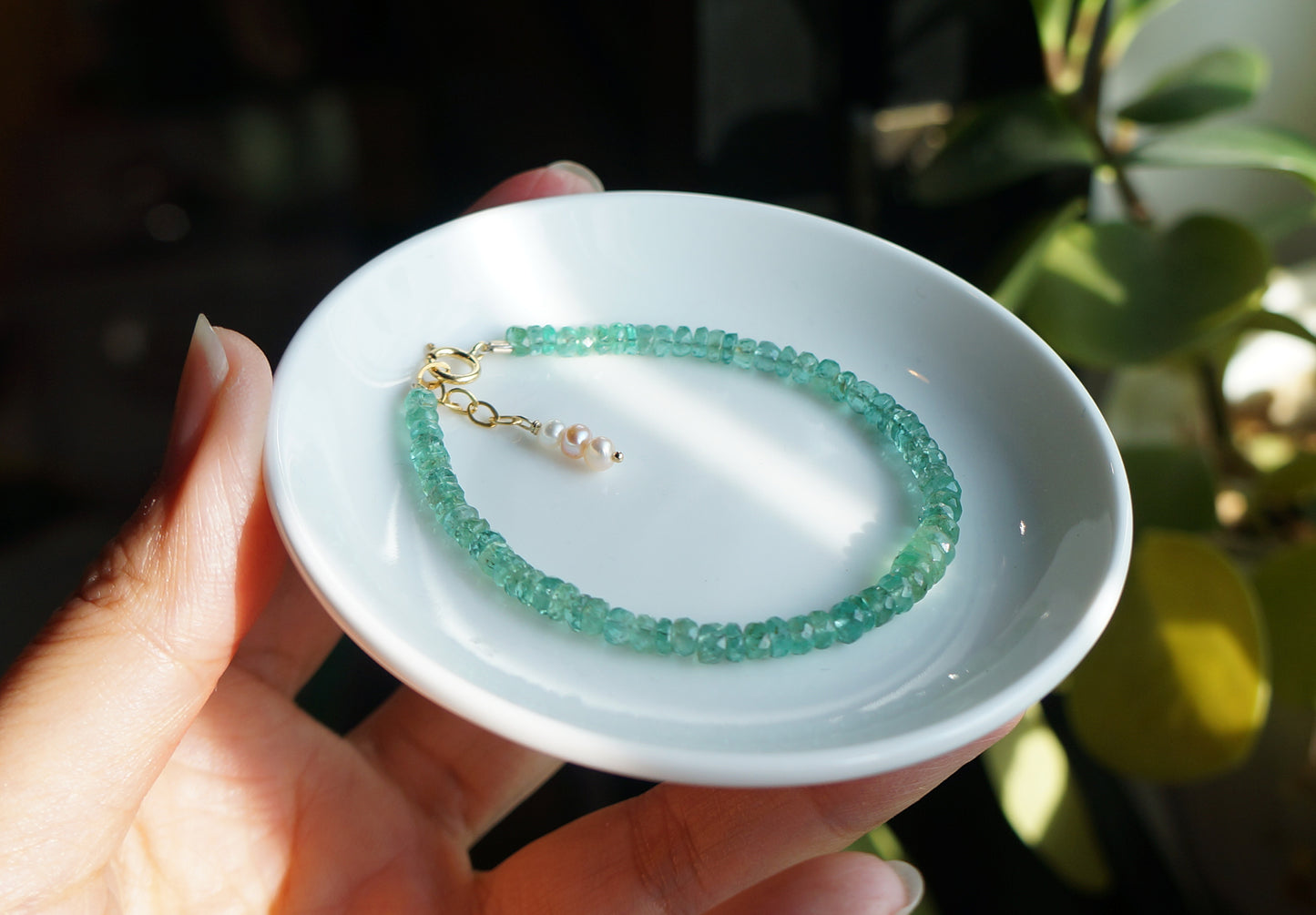 2025年終特價｜尚比亞祖母綠細切手鏈 E112401