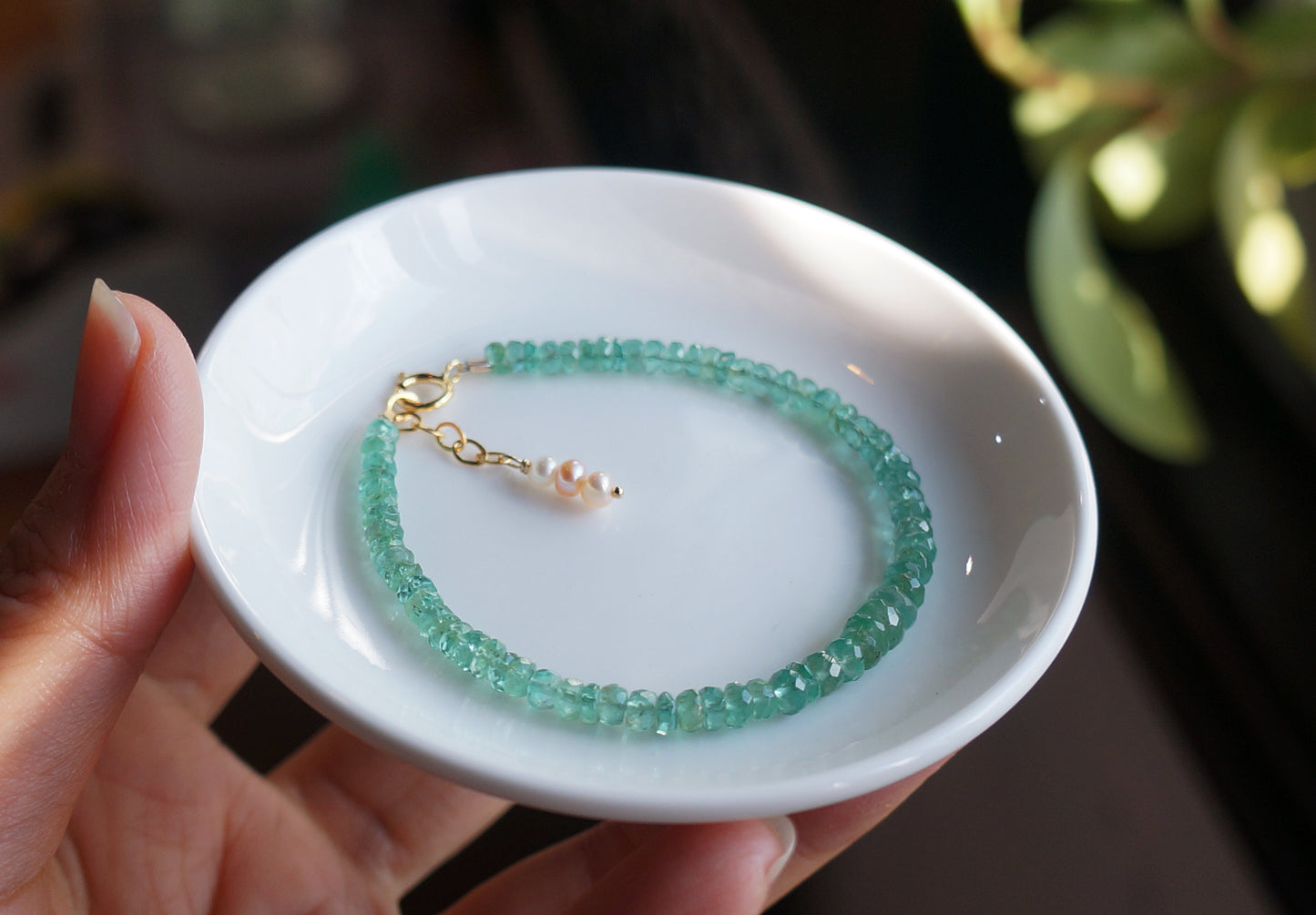 2025年終特價｜尚比亞祖母綠細切手鏈 E112401