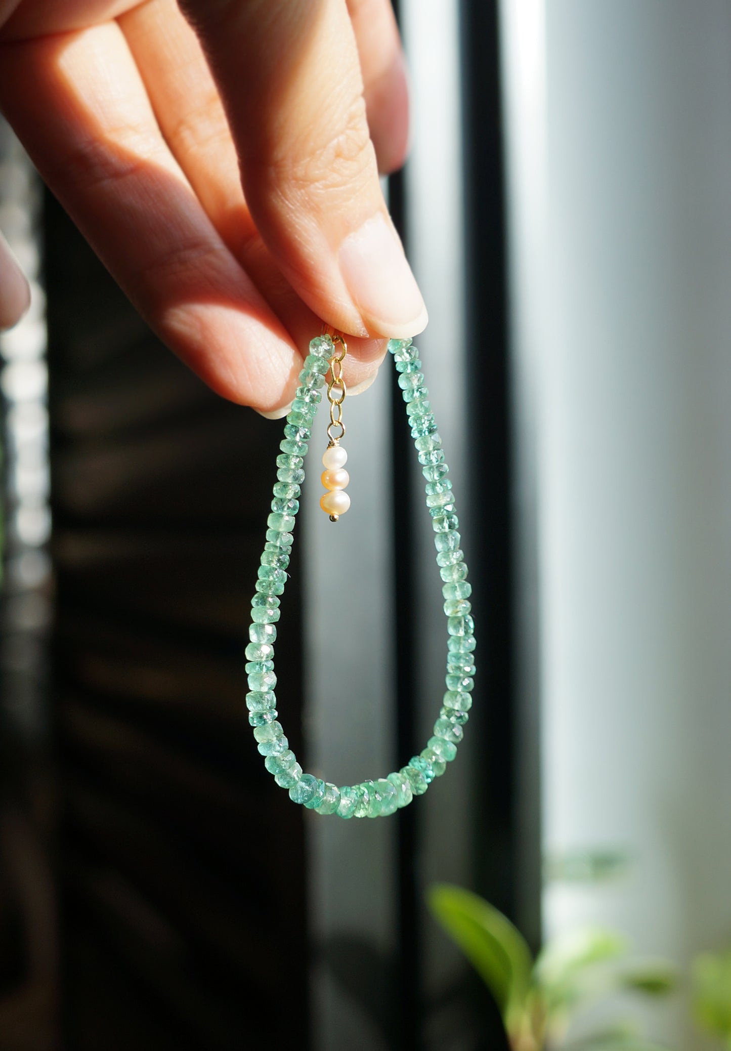 2025年終特價｜尚比亞祖母綠細切手鏈 E112401