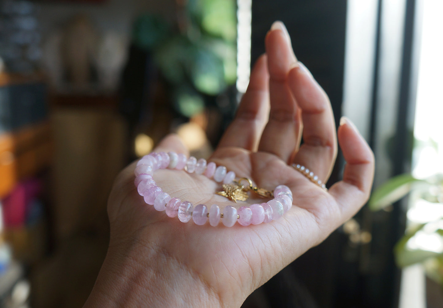 清新優雅｜阿富汗粉碧璽塔珠手鍊 E121702