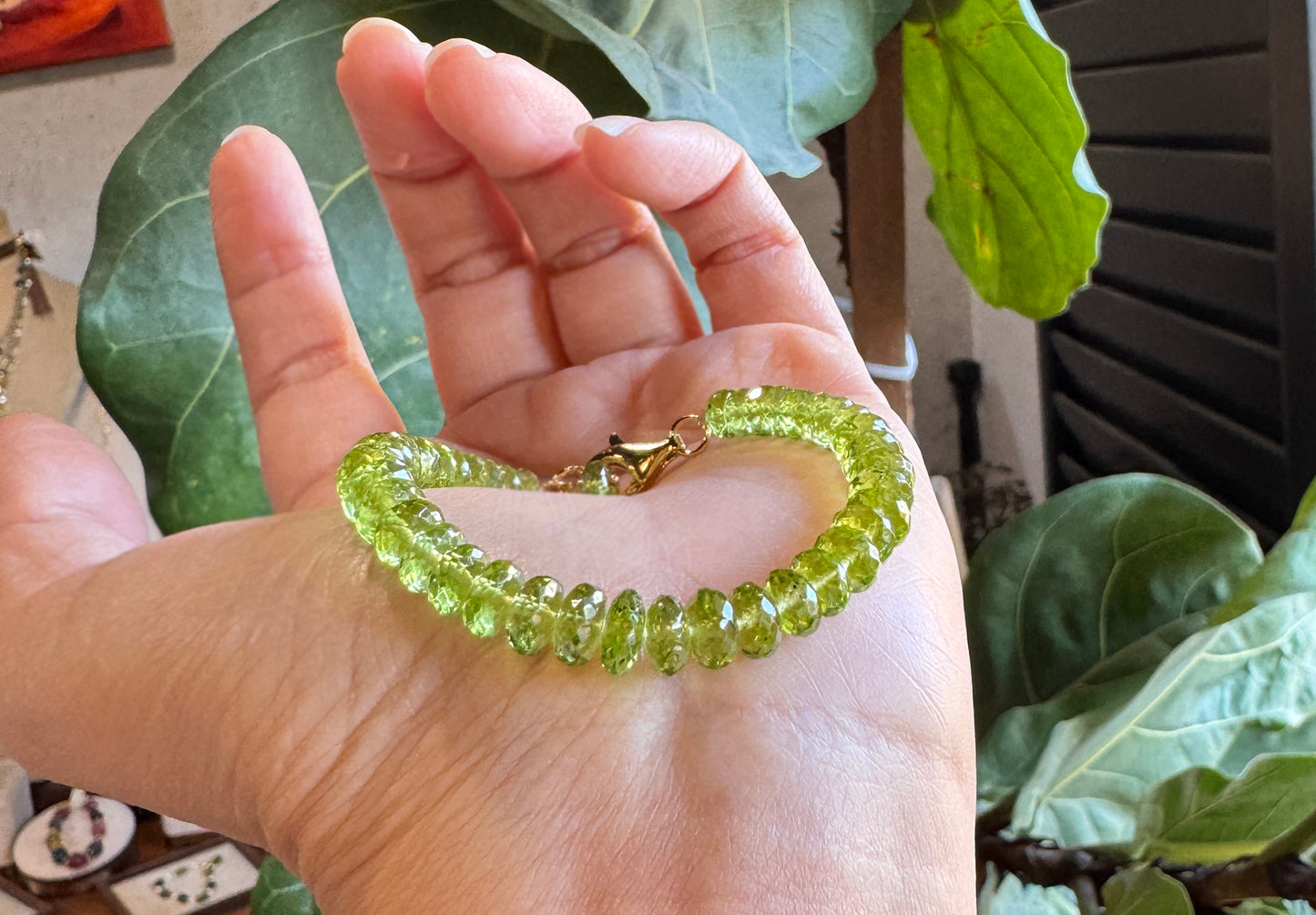 高品質 橄欖石閃亮切面手環 E102201