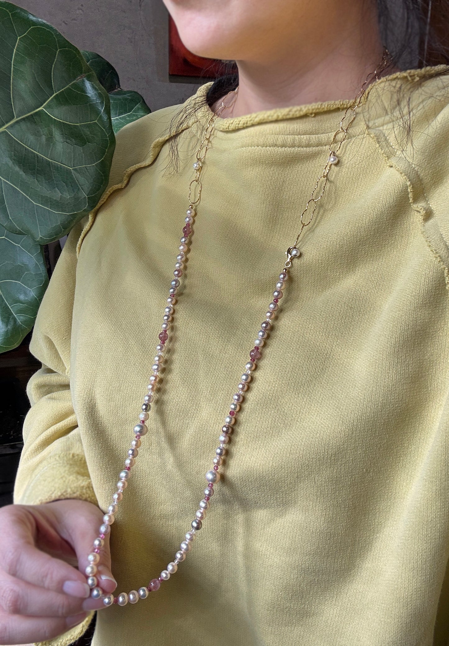 粉紫光｜圓滿彩珠長短兩用項鍊 B111404