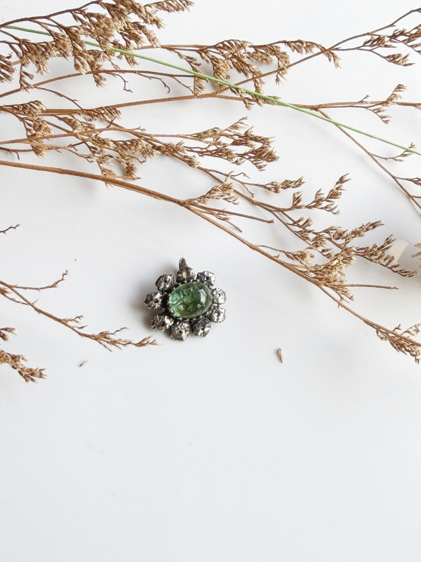 綠碧璽 手工蕾絲花銀墜 C060301