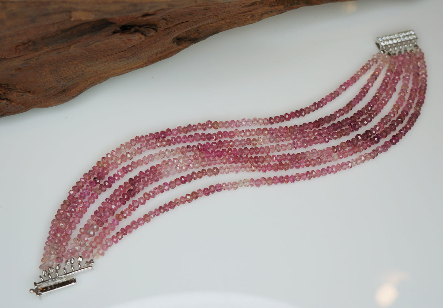 清秀佳人｜閃亮切面粉碧璽手鍊