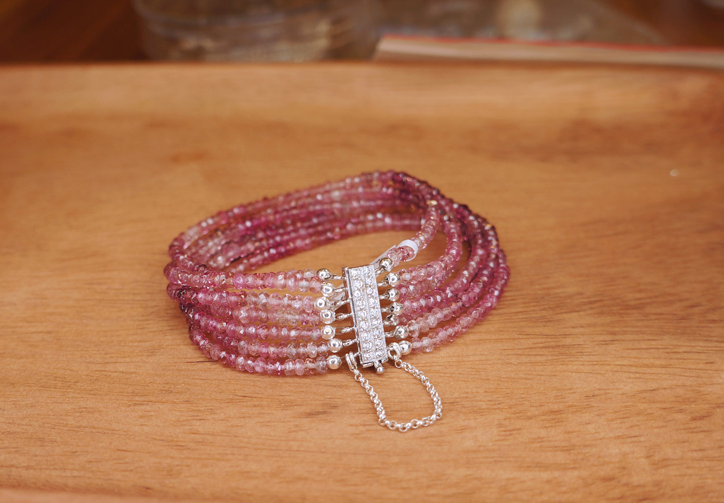 清秀佳人｜閃亮切面粉碧璽手鍊