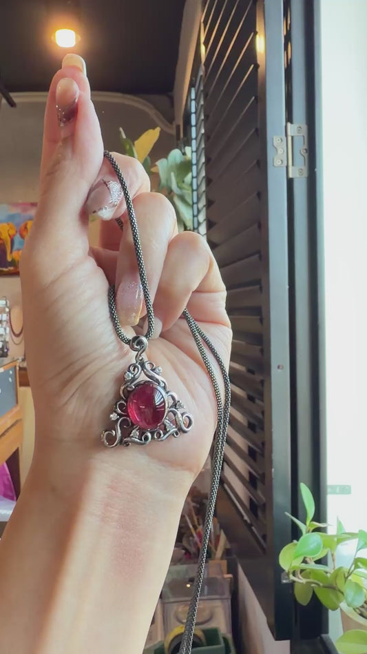 Rubellite ｜古典金字塔 紅寶碧璽 能量墜鍊